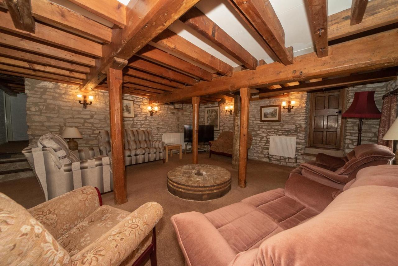 Vivers Mill * Pickering
