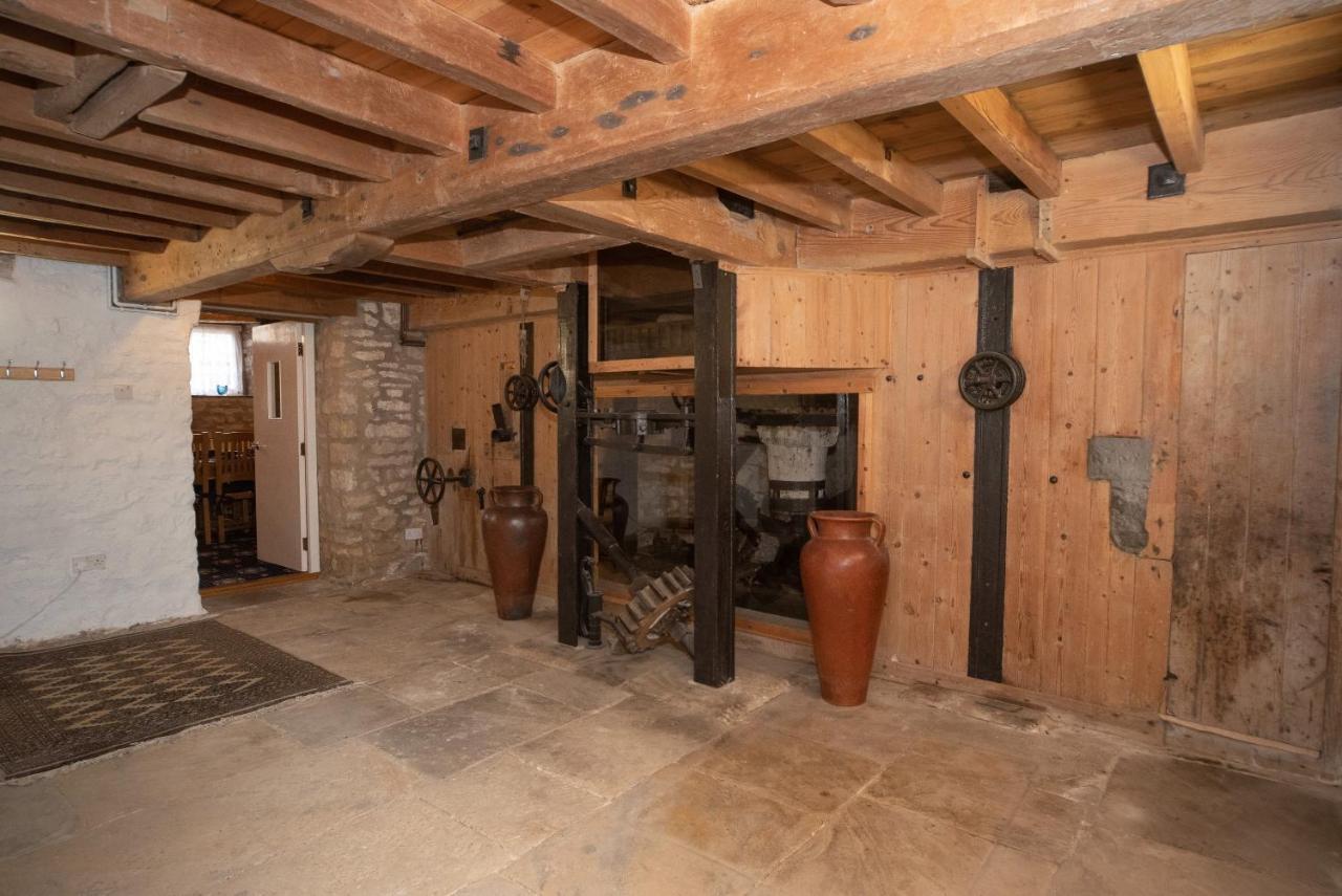 Vivers Mill * Pickering